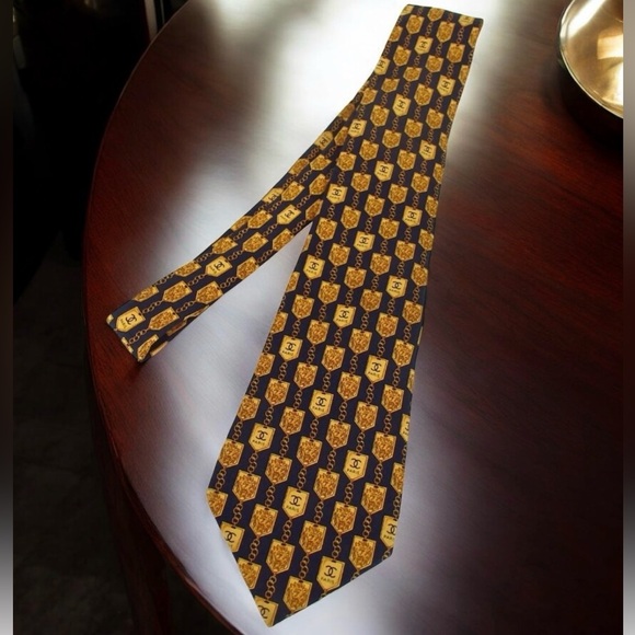 CHANEL Silk COCO Mark Tie 🔥